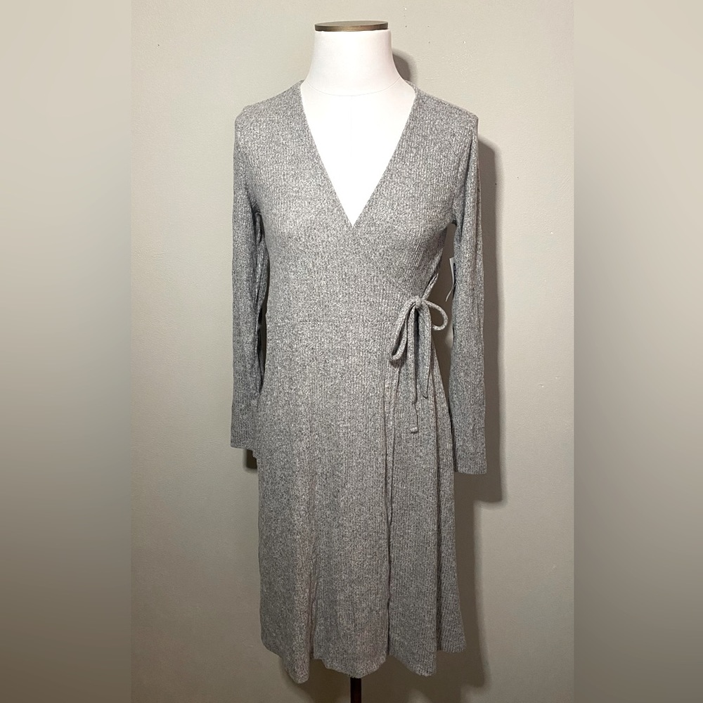Old Navy wrap middy dress